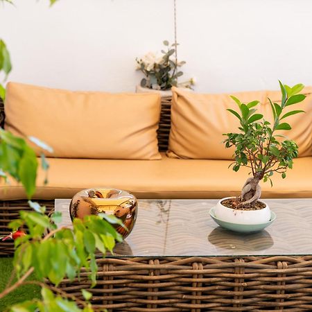 Palazzo Nicolaus Del Borgo Antico Bed and Breakfast Bari Buitenkant foto