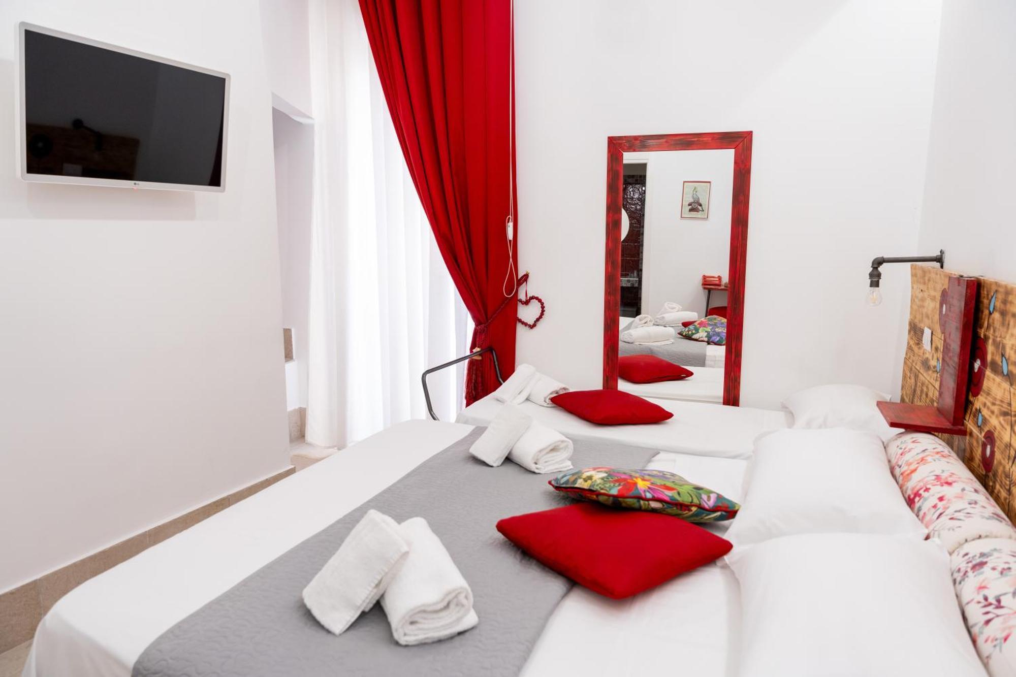 Palazzo Nicolaus Del Borgo Antico Bed and Breakfast Bari Buitenkant foto