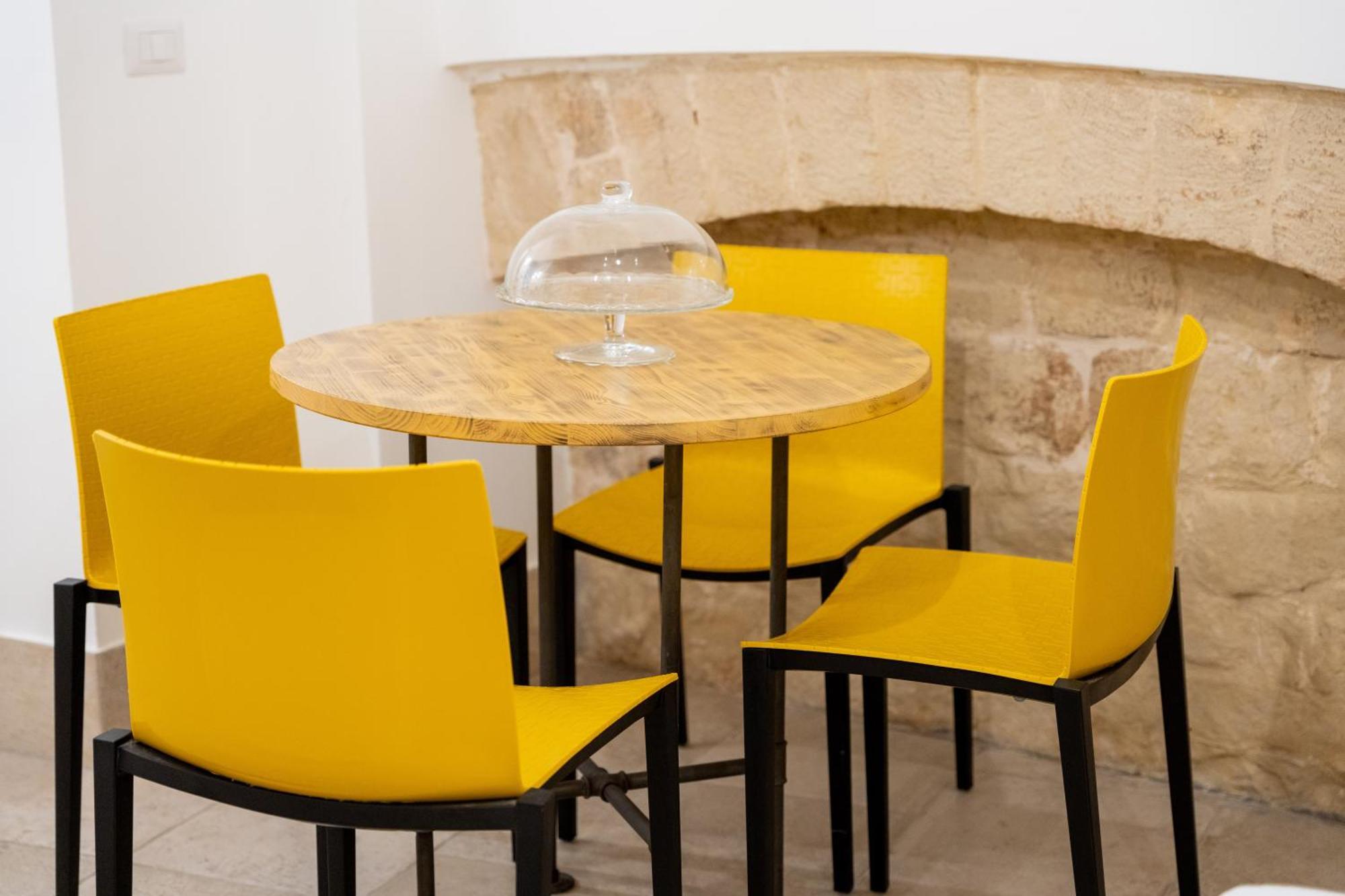 Palazzo Nicolaus Del Borgo Antico Bed and Breakfast Bari Buitenkant foto